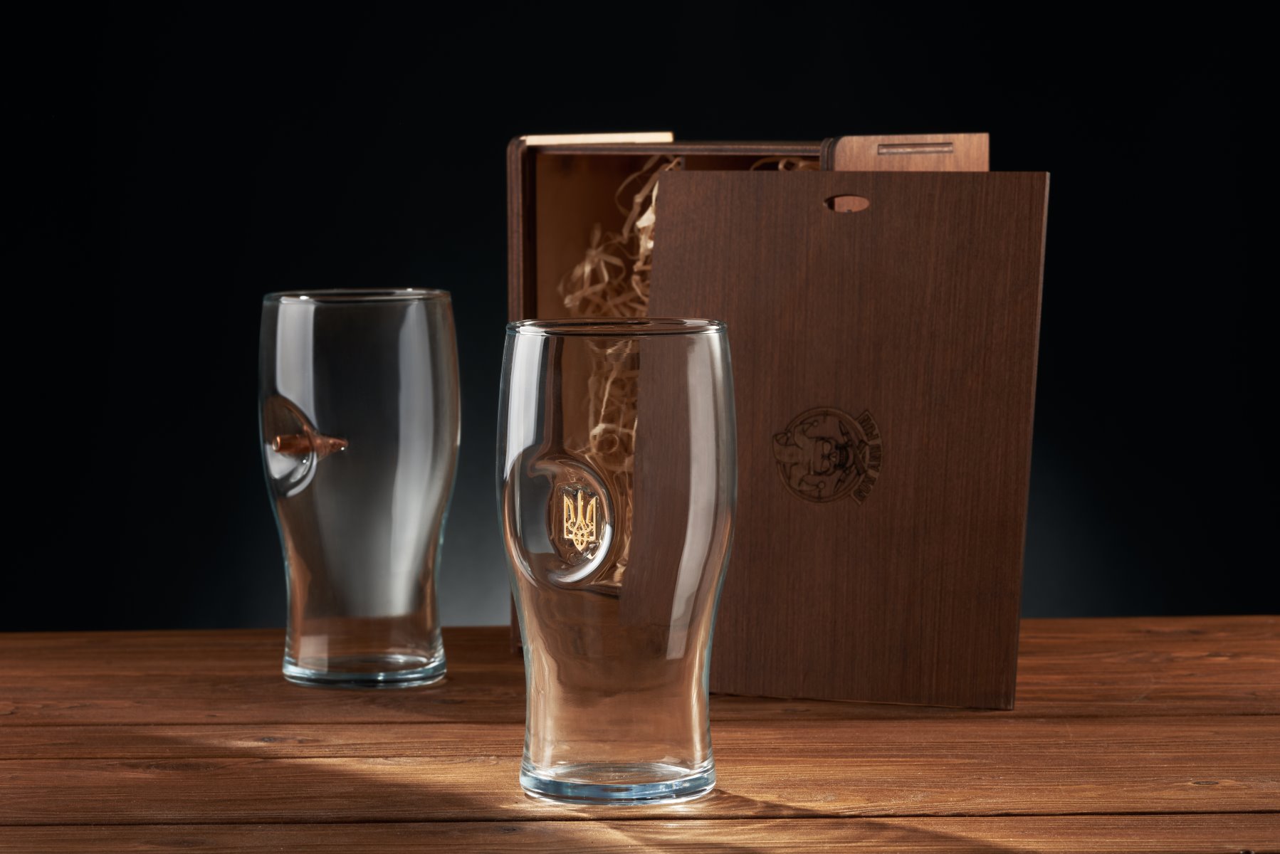 Product picture 3 of 'набір пивних бокалів з кулею та тризубом'